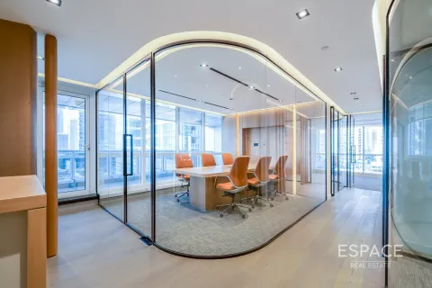 Office in Jumeirah Lake Towers, Dubai 212 sq.m. № 71345 - photo 14