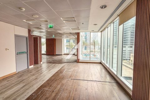 Bureau à Dubai, 127 m², № 72399 - photo 1