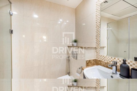 Apartment in The Crescent, Palm Jumeirah, Dubai 2 bedrooms, 181.72 sq.m. № 128719 - photo 17