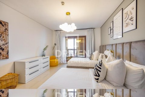 Apartment in The Crescent, Palm Jumeirah, Dubai 2 bedrooms, 181.72 sq.m. № 128719 - photo 14