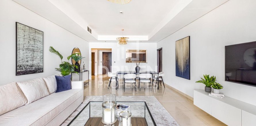 Apartment in The Crescent, Palm Jumeirah, Dubai 2 bedrooms, 181.72 sq.m. № 128719