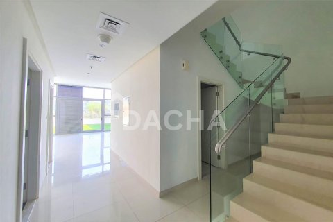 Adosado en DAMAC Hills (Akoya by DAMAC), Dubai, 2 dormitorios, 172.4 m², № 6761 - foto 6