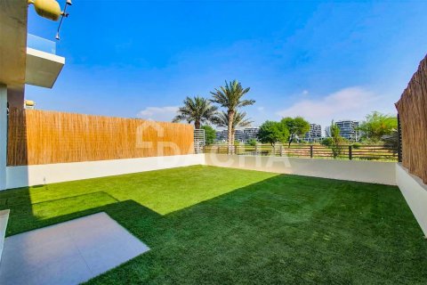 Adosado en DAMAC Hills (Akoya by DAMAC), Dubai, 2 dormitorios, 172.4 m², № 6761 - foto 15