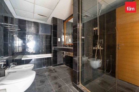 Снять в аренду квартиру в Дубае: 1 спальня, 170.8м², № 71554 - фото 4