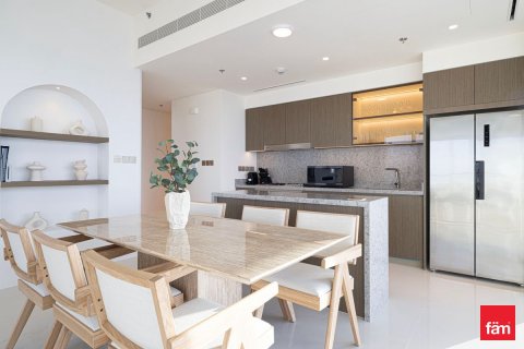 Купить квартиру в Dubai Harbour, Дубай: 3 спальни, 192м², № 71543 - фото 3