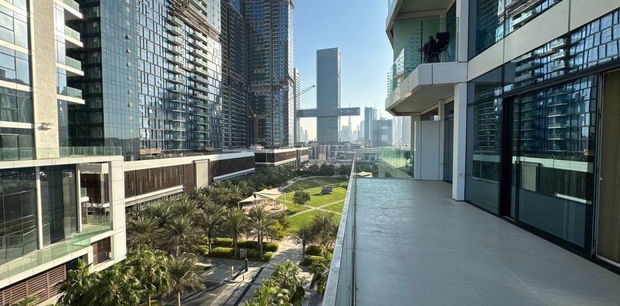 Квартира в Аль-Кифафе, Дубай, 2 спальни, 177.8м², № 71551