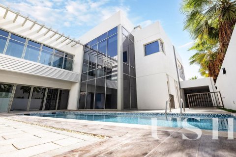 Купить виллу в District One, Мохаммед Бин Рашид Сити, Дубай: 5 спален, 847м², № 39536 - фото 3