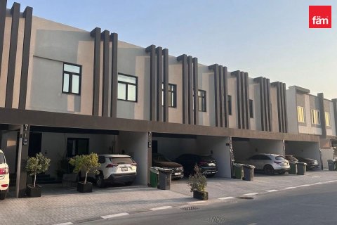 Villa en Al Furjan, Dubai, 3 dormitorios, 177.5 m², № 117751 - foto 2