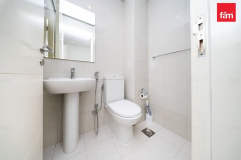 Apartment in Business Bay, Dubai 2 bedrooms, 122.4 sq.m. № 119000 - photo 18