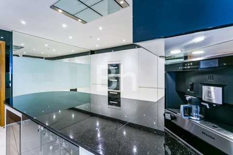Apartment in Dubai Marina, Dubai 2 bedrooms, 143 sq.m. № 24987 - photo 14
