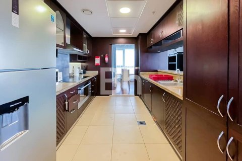 Apartment in Downtown Dubai (Downtown Burj Dubai), Dubai 3 bedrooms, 193 sq.m. № 24989 - photo 17