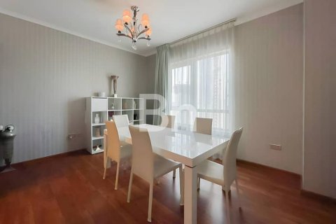 Apartment in Downtown Dubai (Downtown Burj Dubai), Dubai 3 bedrooms, 193 sq.m. № 24989 - photo 18
