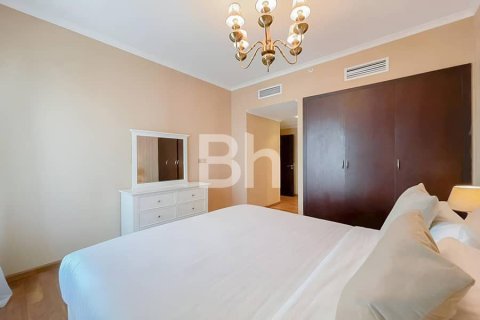 Apartment in Downtown Dubai (Downtown Burj Dubai), Dubai 3 bedrooms, 193 sq.m. № 24989 - photo 8