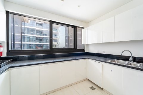 Apartment in Dubai 2 bedrooms, 168 sq.m. № 97011 - photo 6