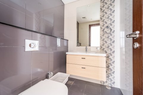 Apartment in Dubai 2 bedrooms, 168 sq.m. № 97011 - photo 14