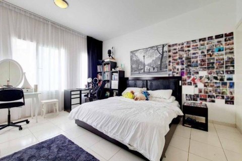 Villa en Dubai, 9 dormitorios, 432 m², № 97014 - foto 13