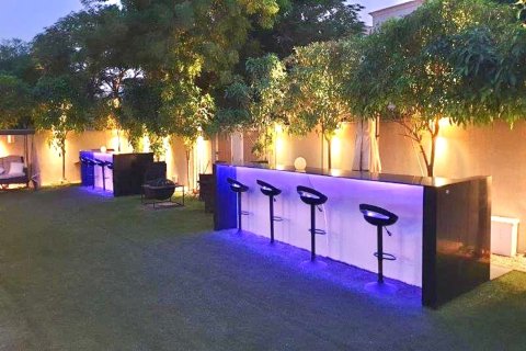 Villa en Dubai, 9 dormitorios, 432 m², № 97014 - foto 17