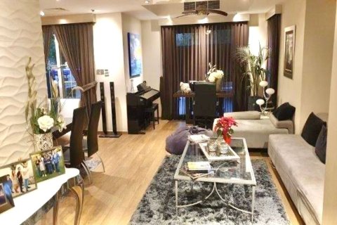 Villa en Dubai, 9 dormitorios, 432 m², № 97014 - foto 3