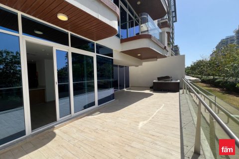 Appartement à Dubai, 4 chambres, 423.3 m², № 109240