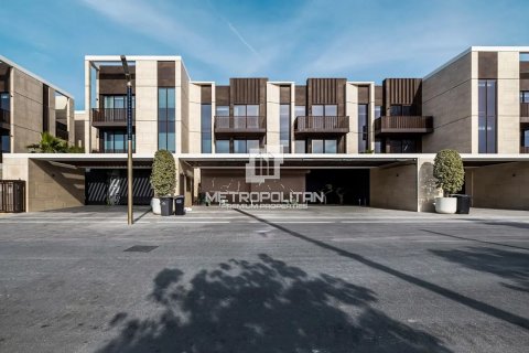 Villa en Jumeirah Bay Island, Jumeirah, Dubai, 5 dormitorios, 540 m², № 14728 - foto 12