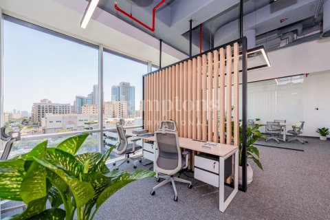 Снять в аренду офис в Sheikh Zayed Road, Дубай: 252.51035400м², № 95868 - фото 17