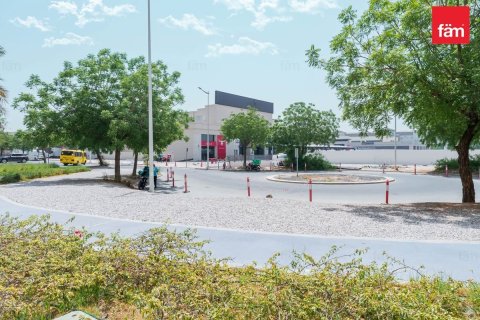 Magasin à Motor City, Dubai, 170.8 m², № 49015 - photo 13