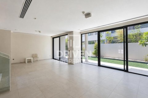 Townhouse in Mohammed Bin Rashid City, Dubai 4 bedrooms, 331.29 sq.m. № 125182 - photo 3