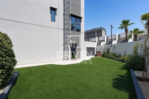 Townhouse in Mohammed Bin Rashid City, Dubai 4 bedrooms, 331.29 sq.m. № 125182 - photo 20