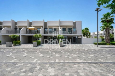 Townhouse in Mohammed Bin Rashid City, Dubai 3 bedrooms, 136.85 sq.m. № 125181 - photo 28