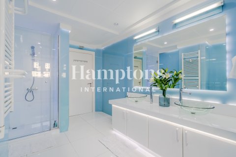 Apartment in FIVE Palm Jumeirah, Palm Jumeirah, Dubai 3 bedrooms, 204.56961891 sq.m. № 95154 - photo 14