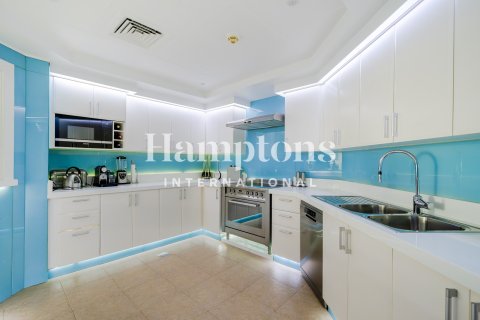 Apartment in FIVE Palm Jumeirah, Palm Jumeirah, Dubai 3 bedrooms, 204.56961891 sq.m. № 95154 - photo 13