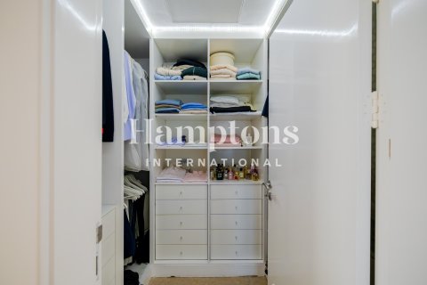 Apartment in FIVE Palm Jumeirah, Palm Jumeirah, Dubai 3 bedrooms, 204.56961891 sq.m. № 95154 - photo 16