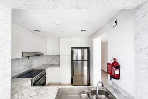 Снять в аренду квартиру в Умм-Сукейме, Дубай: 2 спальни, 134м², № 95153 - фото 5