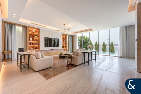 Villa in Signature Villas, Palm Jumeirah, Dubai 5 bedrooms, 639 sq.m. № 76506 - photo 2