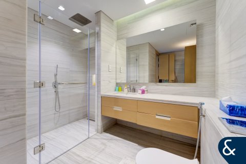 Villa in Signature Villas, Palm Jumeirah, Dubai 5 bedrooms, 639 sq.m. № 76506 - photo 14