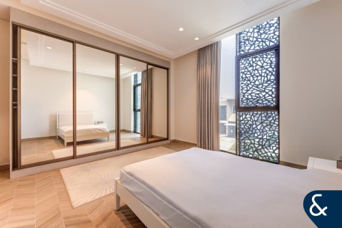 Villa in Signature Villas, Palm Jumeirah, Dubai 5 bedrooms, 639 sq.m. № 76506 - photo 13