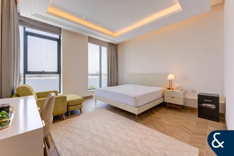 Villa in Signature Villas, Palm Jumeirah, Dubai 5 bedrooms, 639 sq.m. № 76506 - photo 16