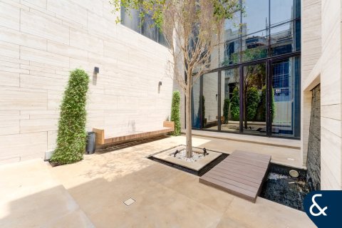 Villa in Signature Villas, Palm Jumeirah, Dubai 5 bedrooms, 639 sq.m. № 76506 - photo 22