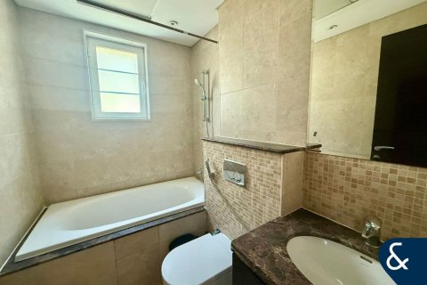 Villa in Legacy, Jumeirah Park, Dubai 3 bedrooms, 285 sq.m. № 76505 - photo 8