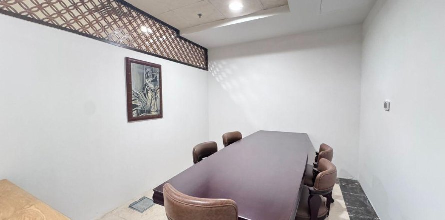 Офис в Бизнес-Бэе, Дубай, 82м², № 84506