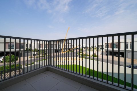 Villa in The Pulse, Dubai South (Dubai World Central), Dubai 3 bedrooms, 455 sq.m. № 98026 - photo 5