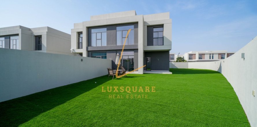 Villa in The Pulse, Dubai South (Dubai World Central), Dubai 3 bedrooms, 455 sq.m. № 98026