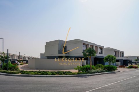 Villa in The Pulse, Dubai South (Dubai World Central), Dubai 3 bedrooms, 455 sq.m. № 98026 - photo 9