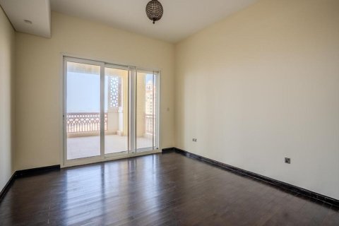 Apartment in Marina Residences, Palm Jumeirah, Dubai 3 bedrooms, 234.49 sq.m. № 137948 - photo 12