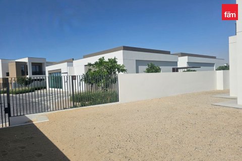 Townhouse in Dubai 4 bedrooms, 248.4 sq.m. № 118536 - photo 2