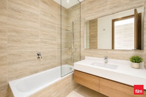 Appartement à Dubai, 2 chambres, 129.3 m², № 109403 - photo 8