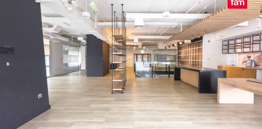 Bureau à Business Bay, Dubai, 1843.1 m², № 93616