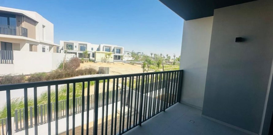 Townhouse in Jebel Ali, Dubai 3 bedrooms, 237.9 sq.m. № 109397