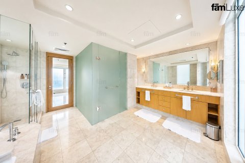 Apartment in DIFC, Dubai 4 bedrooms, 255.9 sq.m. № 109395 - photo 19