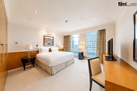 Apartment in DIFC, Dubai 4 bedrooms, 255.9 sq.m. № 109395 - photo 8
